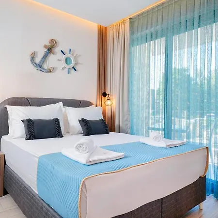 アパートホテル Tereza Golden