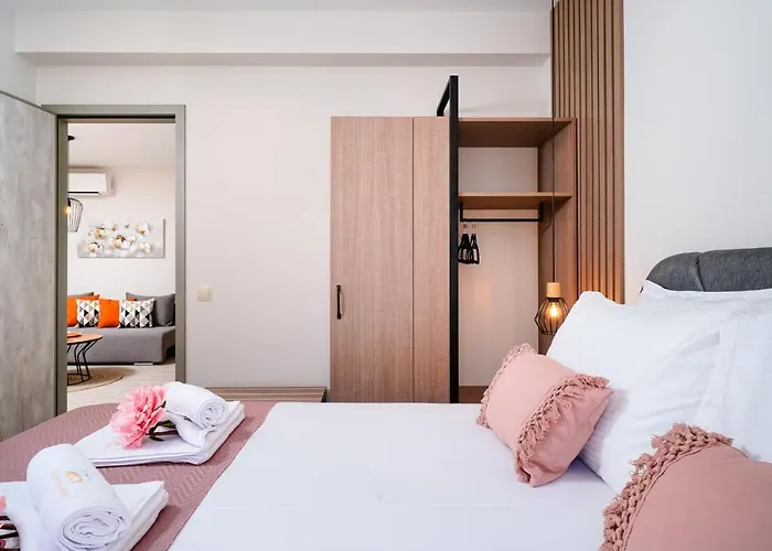 Tereza Golden Chrisi Ammoudia