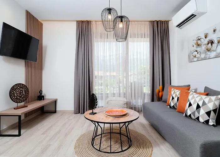 Tereza Golden Χρυσή Αμμουδιά